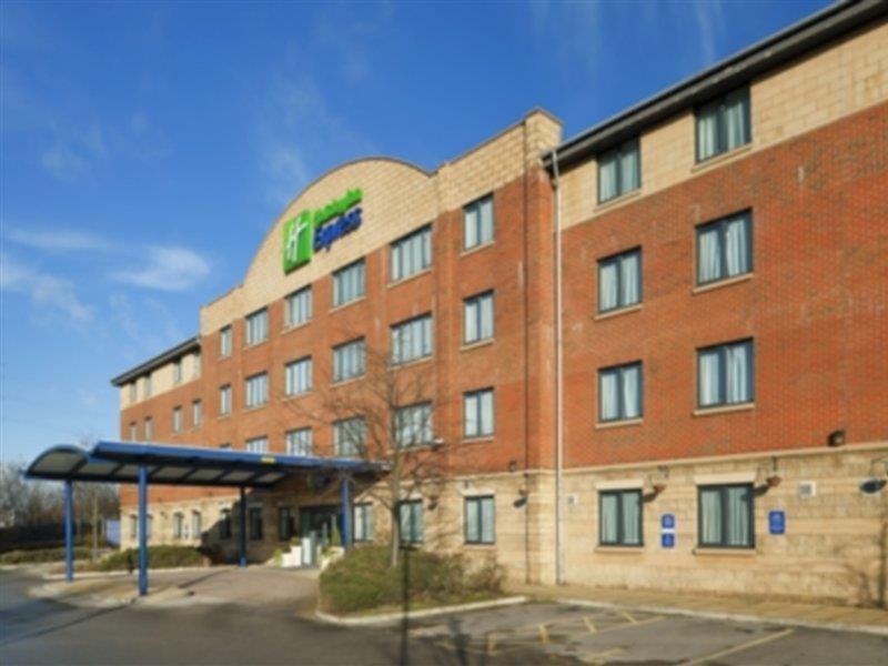 Knowsley Inn & Lounge Formally Holiday Inn Express Buitenkant foto